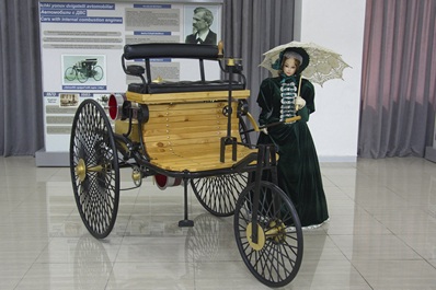 Primer automóvil, Mercedes, Museo Politécnico