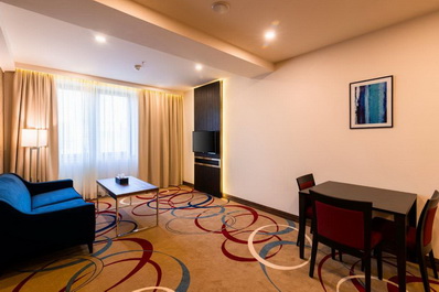 Семейный люкс, Гостиница Ramada Hotel & Suites by Wyndham Yerevan