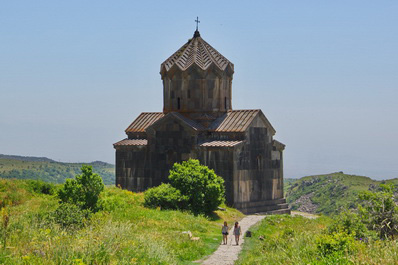 Monumentos y sitios de interés en Aragatsotn