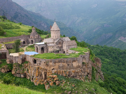 Классический тур по Армении: Ереван, Гарни, Гегард, Эчмиадзин, Хор-Вирап, Арени и другие