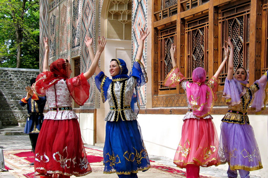 Музыка и танцы, культура Азербайджана