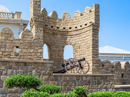 Azerbaijan Tour: Baku, Absheron Peninsula, Gobustan, Lahij, Sheki, Kish, Shamakhi
