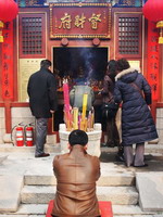 Customs and traditions in China