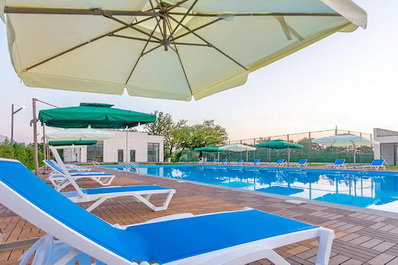 Pool, Aria Resort & Spa Hotel