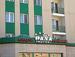 Dana, Dana Hotel