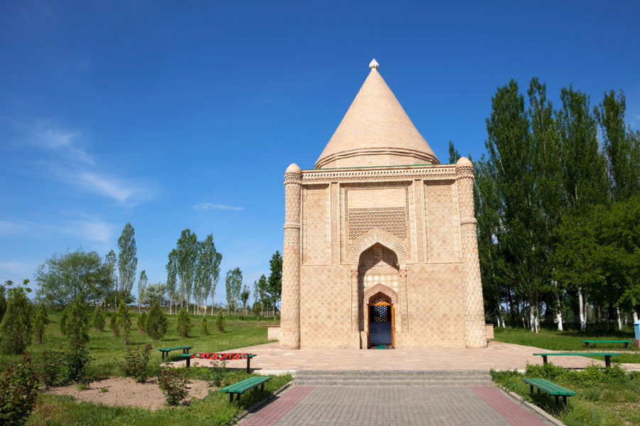 カザフスタン観光：歴史的文化観光。ババジャ・ハトゥン、タラズ