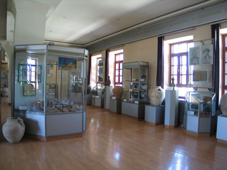  Turkistan Museum of Artifacts 