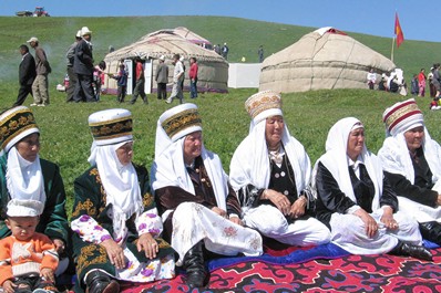 キルギスを訪れる最適な季節。夏