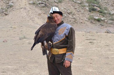 Охота с беркутами, Кыргызстан
