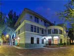 Sayrake Hotel