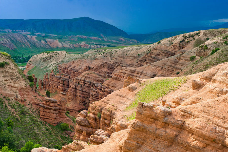 Gorges, Canyons and Valleys of Kyrgyzstan