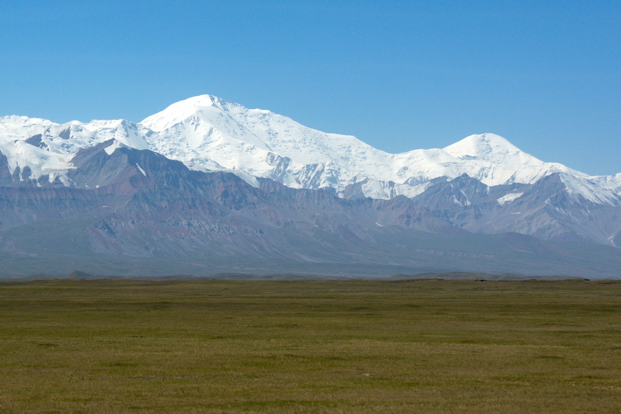 Tours to Mountain Peaks of Kyrgyzstan