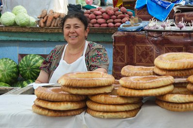 Mercado Panjshanbe, Juyand (Khujand)