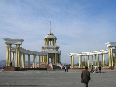http://www.advantour.com/img/tajikistan/kulyab/kulyab.jpg