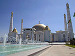 Мечеть в Ашхабаде, Туркменистан