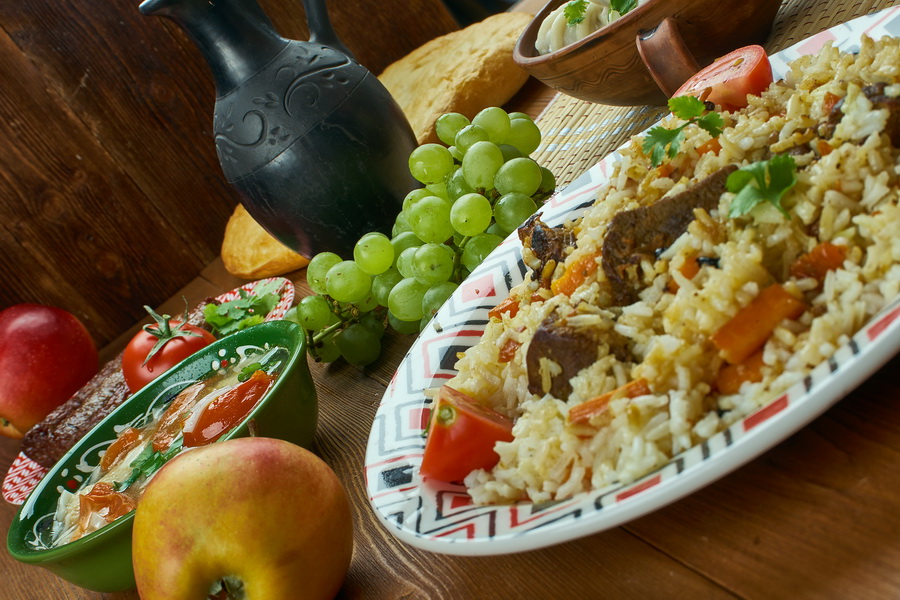 トルクメニスタンの伝統的な食事