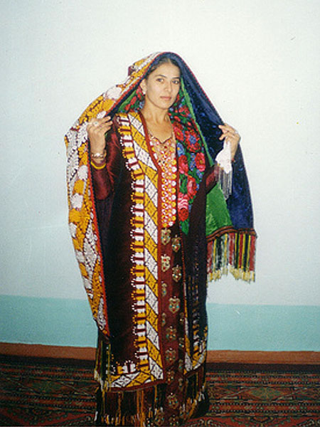 http://www.advantour.com/img/turkmenistan/wed-dress.jpg