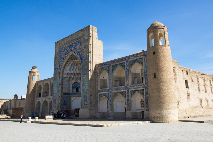 Abdullazizkhan Madrasah, Bukhara