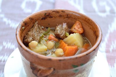 Kuza-shurva, comida uzbeka