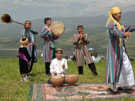 Uzbekistan Culture: Uzbek Music