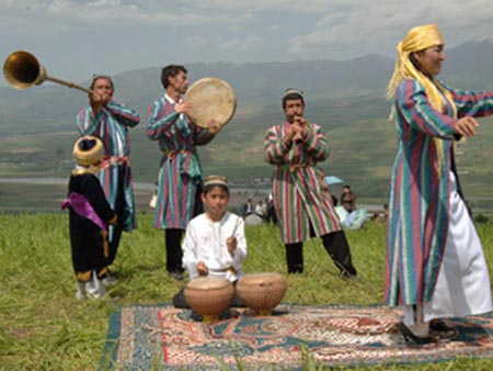 Uzbekistan Culture: Uzbek Music Uzbekistan Culture: Uzbek Music