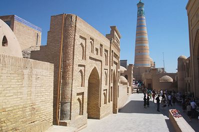 Monumentos y sitios de interés en Khiva (Jiva)