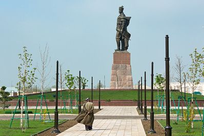 Памятник Амиру Темуру, Шахрисабз
