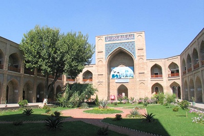 Madrasa Kukeldash, Tashkent
