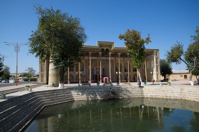 Bolo-Khauz Mosque, Bukhara