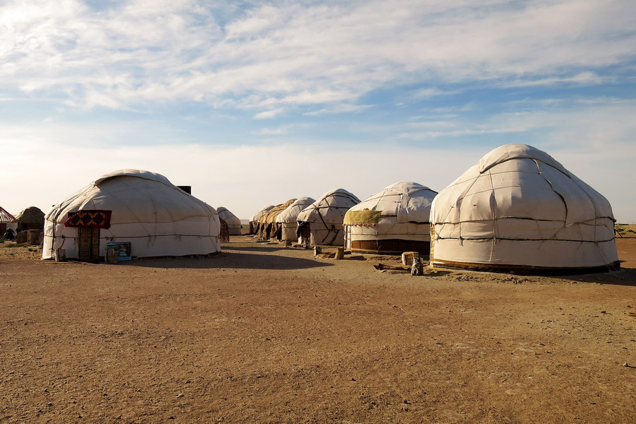 Campamento de yurtas en Ayaz-kala