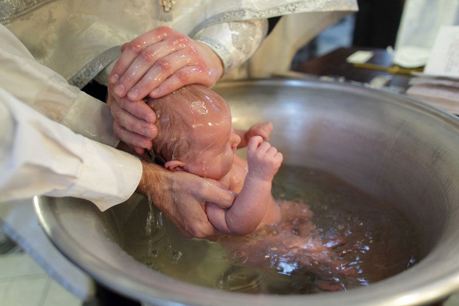 Традиции крещения в России