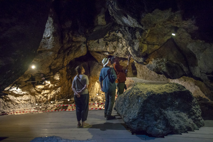 Cueva de Areni, Armenia Cueva de Areni, Armenia