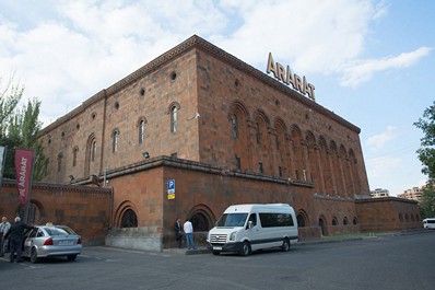 Yerevan Ararat Brandy Factory, Armenia Travel