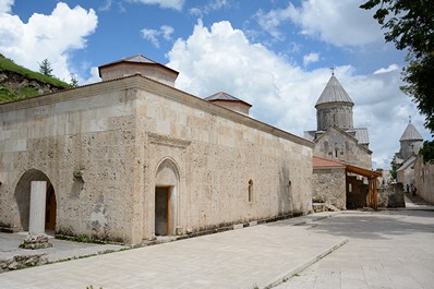 Best time to visit Armenia. Spring