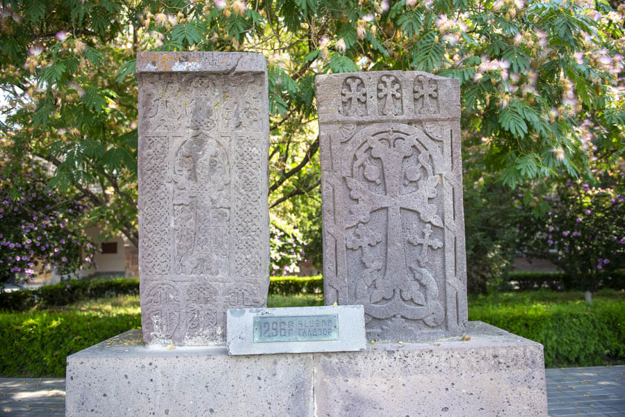 Эчмиадзинский монастырь, Эчмиадзин Эчмиадзинский монастырь, Эчмиадзин