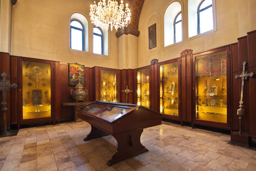 Museum of Echmiadzin, Echmiadzin