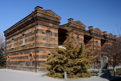 Residence of the Patriarch, Echmiadzinн