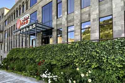 Mina Hotel
