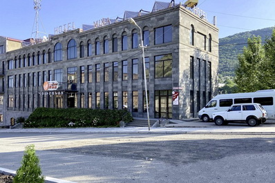 Hotel Exterior, Mina Hotel