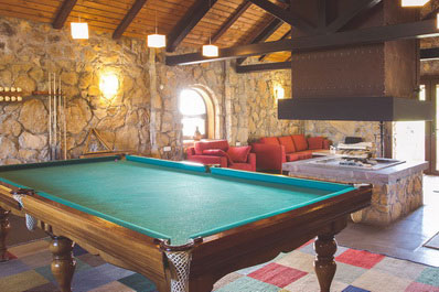 Billiards, Tufenkian Avan Marak Tsapatagh Hotel