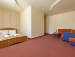 Queen suite