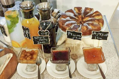 Breakfast, Cascade Hotel