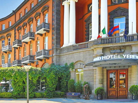 Гостиница Grand Hotel Yerevan