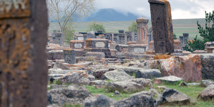 Туры на кладбище Норатус, Армения