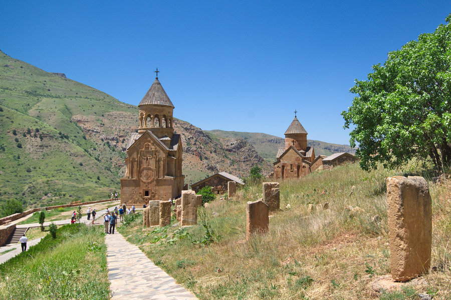 Монастырь Нораванк, Окрестности Вайоц Дзор