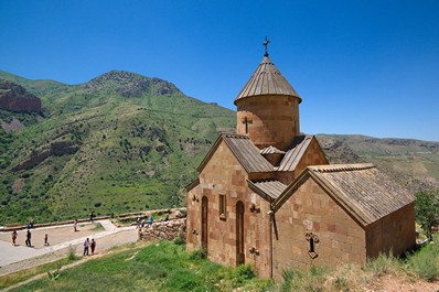 Turismo Aventura y Naturaleza en Armenia: Monasterio Noravank, Armenia