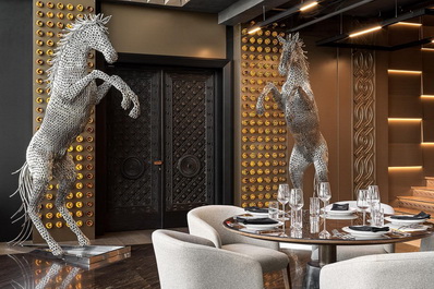 Зал, Ресторан Hayrik