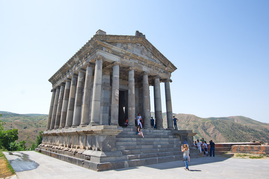 Viajar Sola en Armenia, Templo de Garni