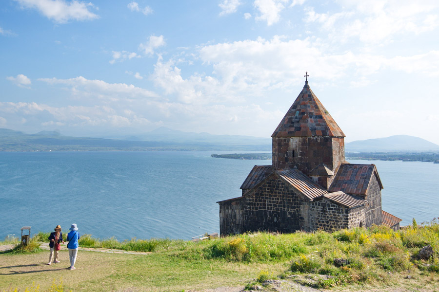 Viajar Sola en Armenia, Monasterio de Sevanavank