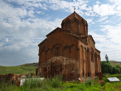 Day Tour to Arutch, Marmashen, Gyumri, and Harichavank